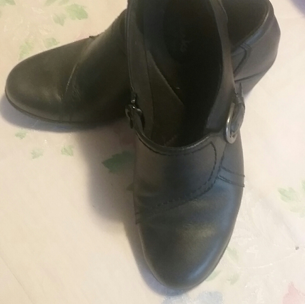 Clarks Shoe Boots
